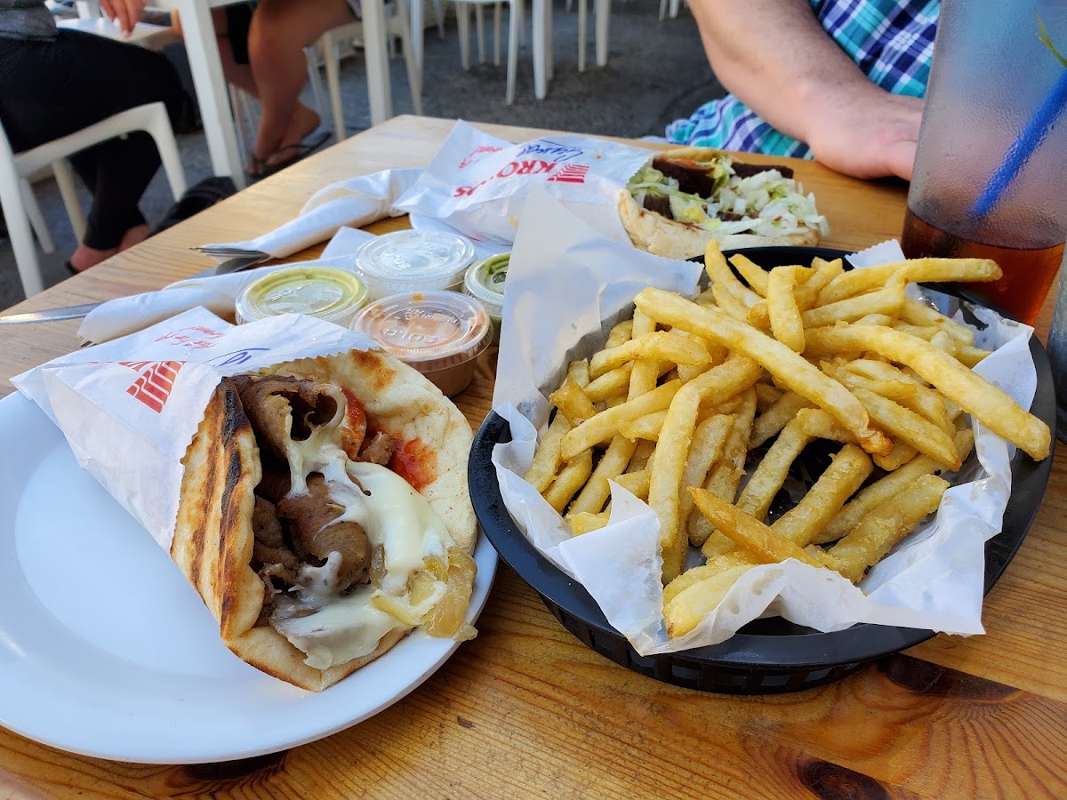 The Greek Spot Cafe & Grill-6